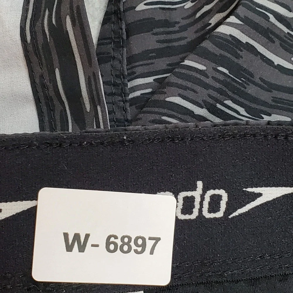 Speedo *please carefully